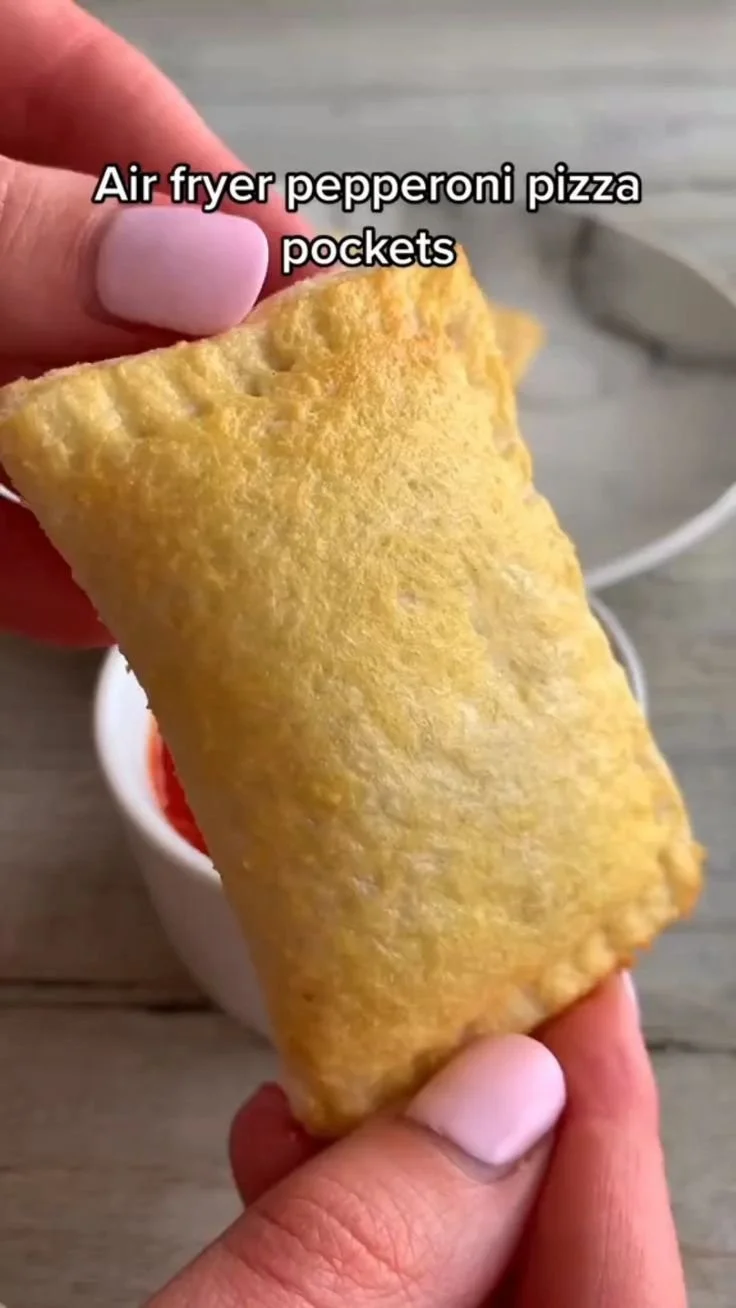 Homemade Pepperoni Pizza Pockets