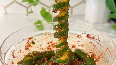 Spiral Cucumber Salad: Korean-Inspired Recipe