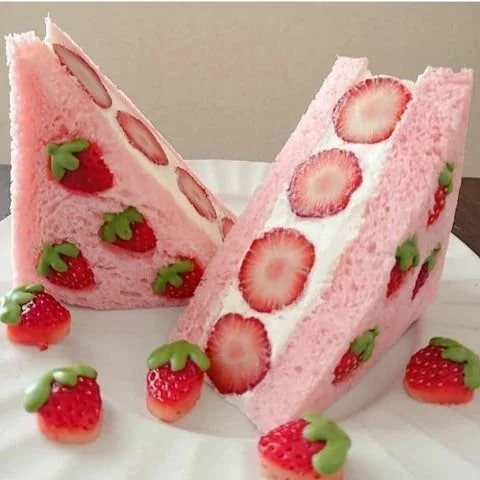 Strawberry Sandwich